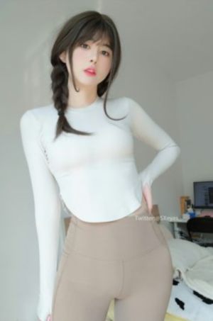 性感邻家姐妹